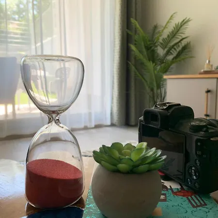 A Chic Lakeside Dig - Alexandra Διαμέρισμα Fonyód